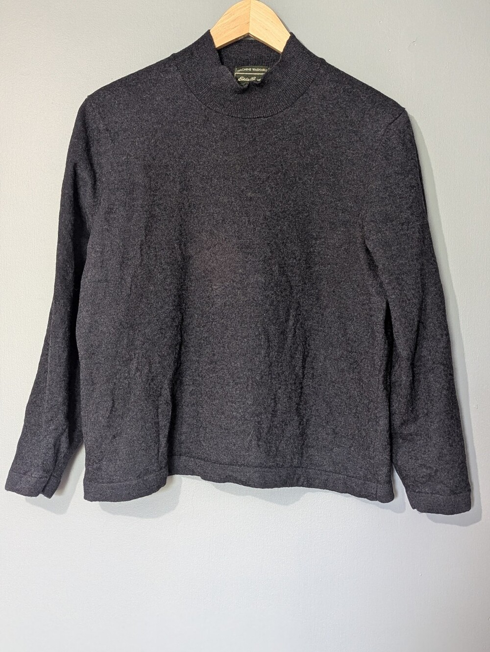 Eddie Bauer Vintage Womens Marino Wool Charcoal Gray Mock Neck Sweater Cabincore